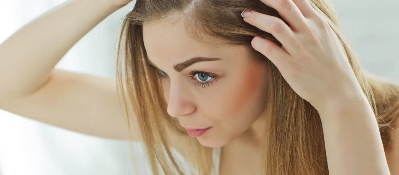 Φυσικές λύσεις για να αντιμετωπίσετε την τριχόπτωση